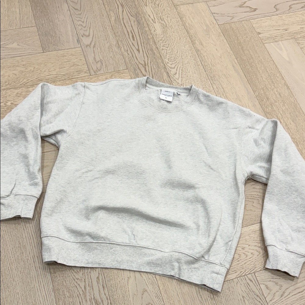 Aritzia Sweatfleece Crewneck Sweater